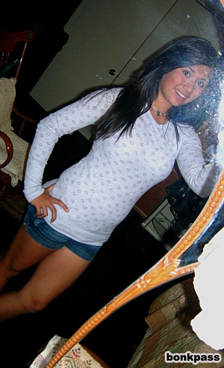 Slightly chubby pretty Hawaiian Asian babe