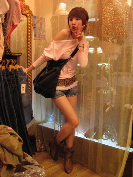 Sweet looking Asian girls