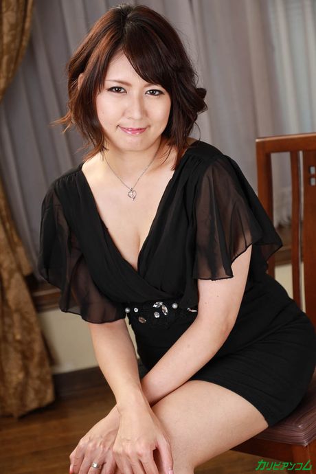 Maya Misaki Oh and I wanna lick you till your mind melt just like ice cream..