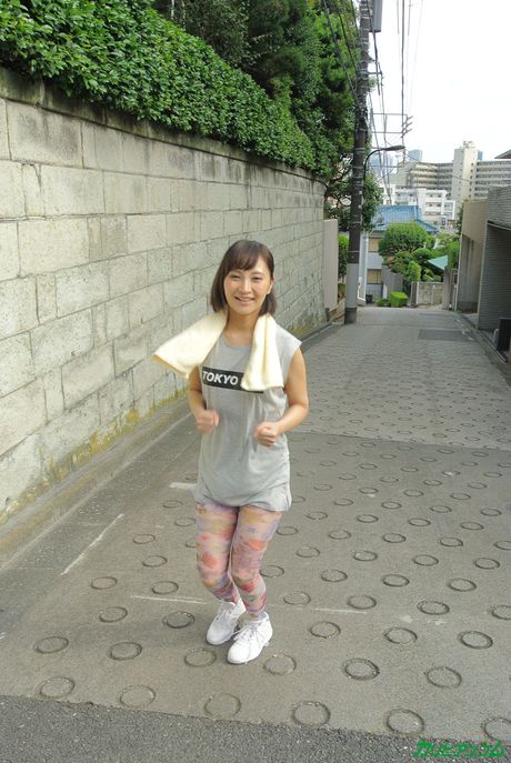 Uika Hoshikawa Real Sex In A Sweat