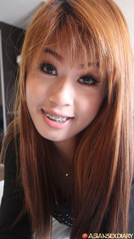 Amateur Asian Ming gets her pussy licked and dicked by a hung stud