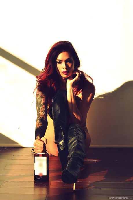 Charming asian milf Tera Patrick in sexy posing gallery