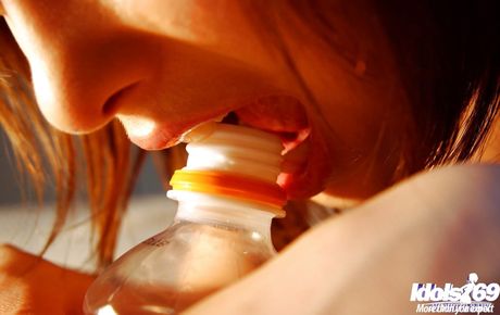 Slender japanese teen Akane Sakura in underwear loves some hot foot fetish